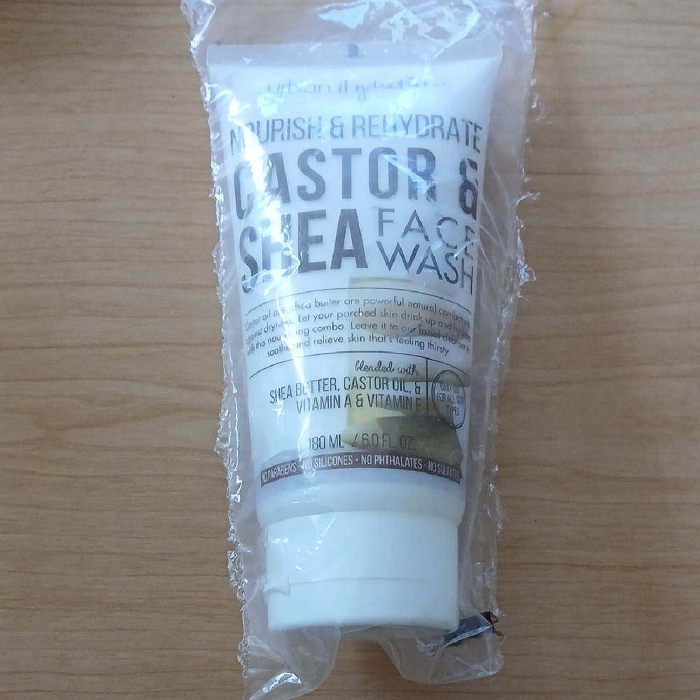 Urban Hydration Castor & Shea 180ml Face Wash